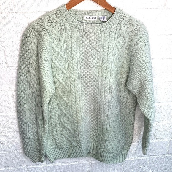Ann Taylor Wool Cable Knit Vintage Green Mint Sweater sz M - Picture 1 of 8